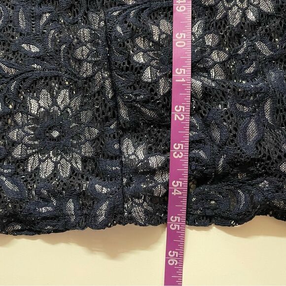 Enfocus Studio Navy Lacey Floral Metallic Cold-Shoulder Maxi Dress Size 4 GUC - Picture 10 of 11